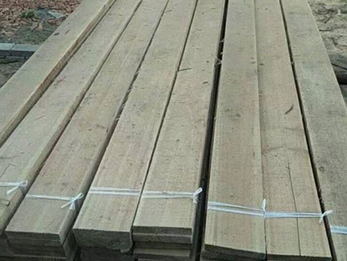 杉木板作為臨時防汛屏障的優(yōu)勢